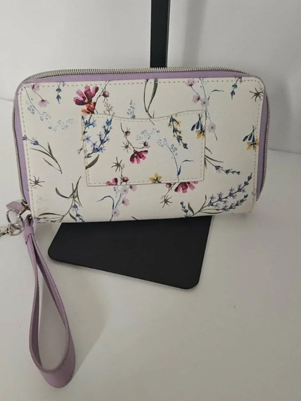 Beautiful Unbranded Floral Double-Zip Around Wristlet Wallet - Clean & Sturdy!